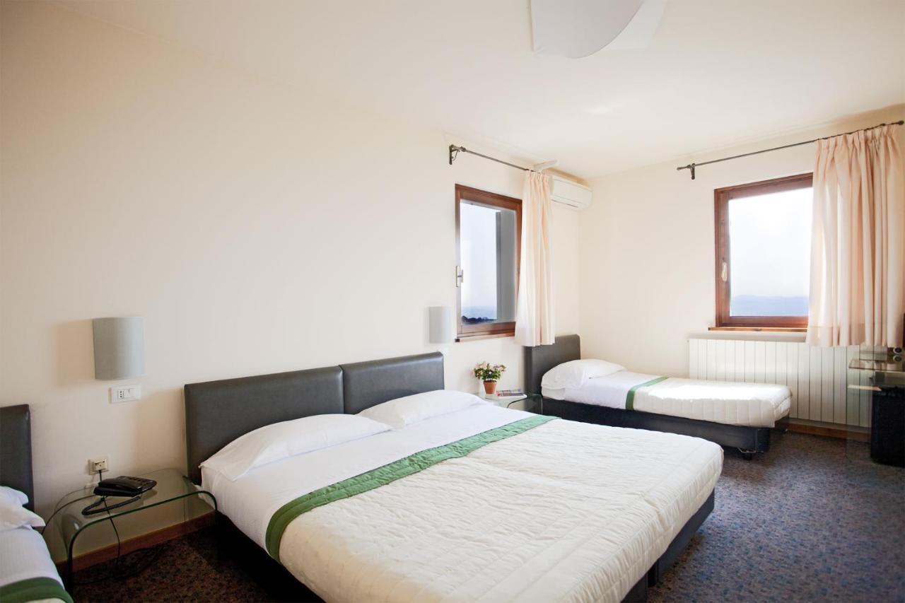 Casa Oliva Albergo Diffuso 바르니 외부 사진