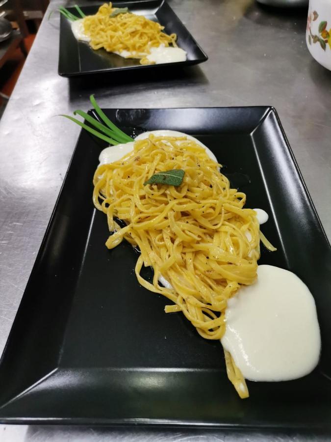 Casa Oliva Albergo Diffuso 바르니 외부 사진