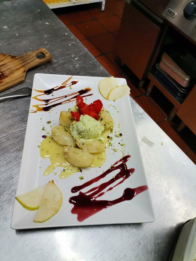 Casa Oliva Albergo Diffuso 바르니 외부 사진