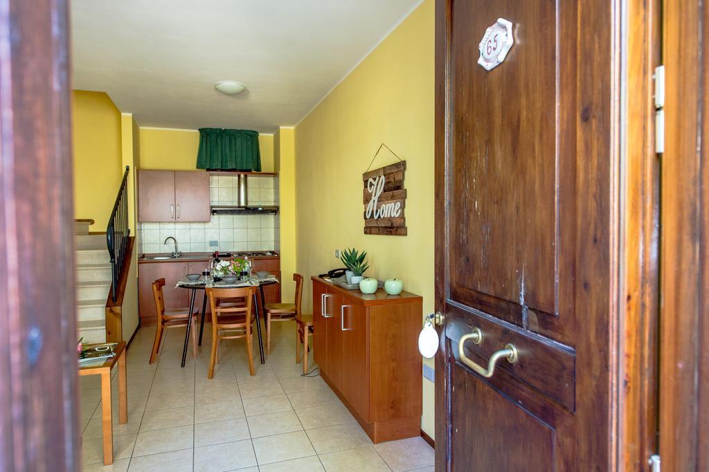 Casa Oliva Albergo Diffuso 바르니 외부 사진