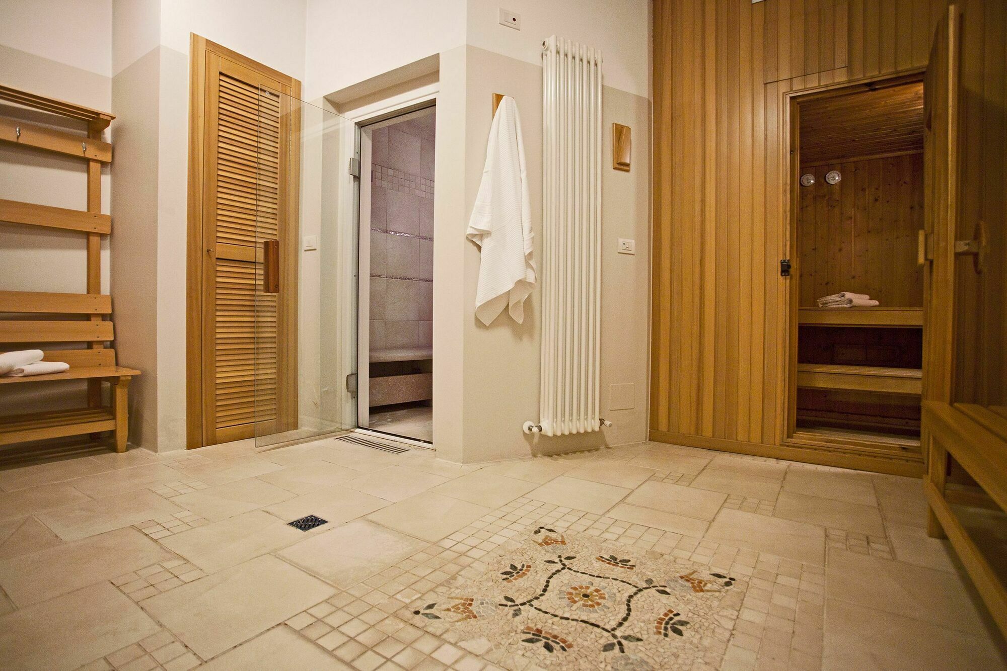 Casa Oliva Albergo Diffuso 바르니 외부 사진